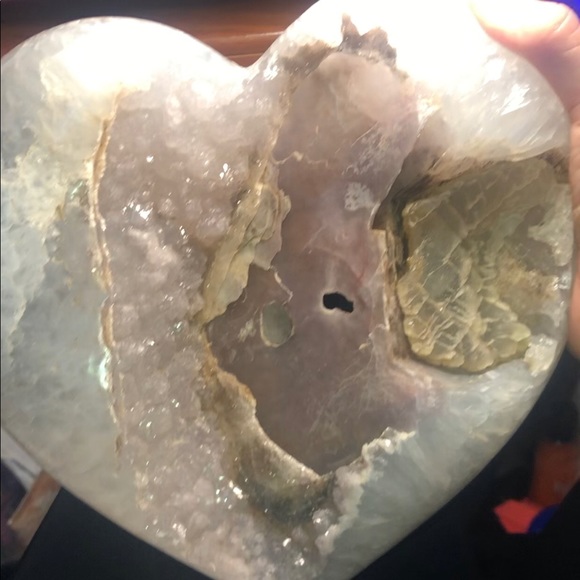 Huge COLLECTORS PIECE Amethyst Heart Crystal Geode - Picture 6 of 16